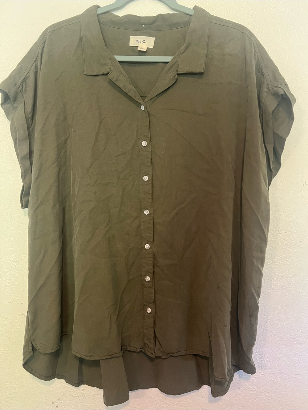 Per Se Olive Button-Down Short Sleeve Shirt